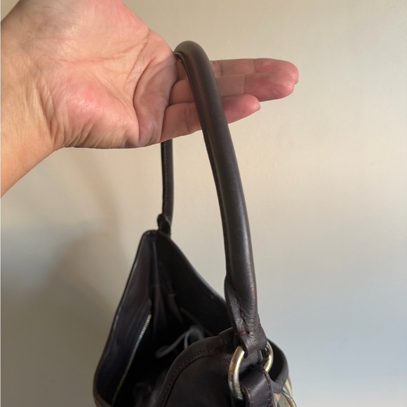 Burberry - Picture 5 of 5